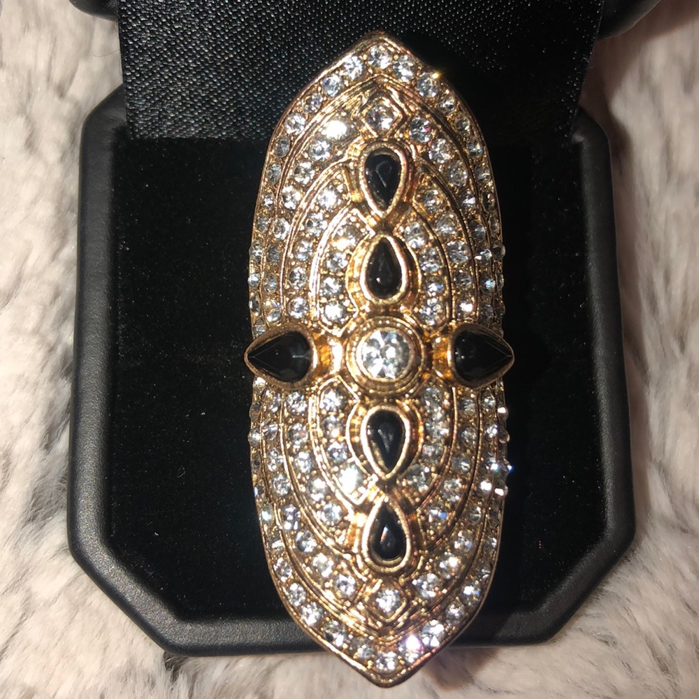 🟥MACY’S🟥 GOLD COSTUME COCKTAIL RING